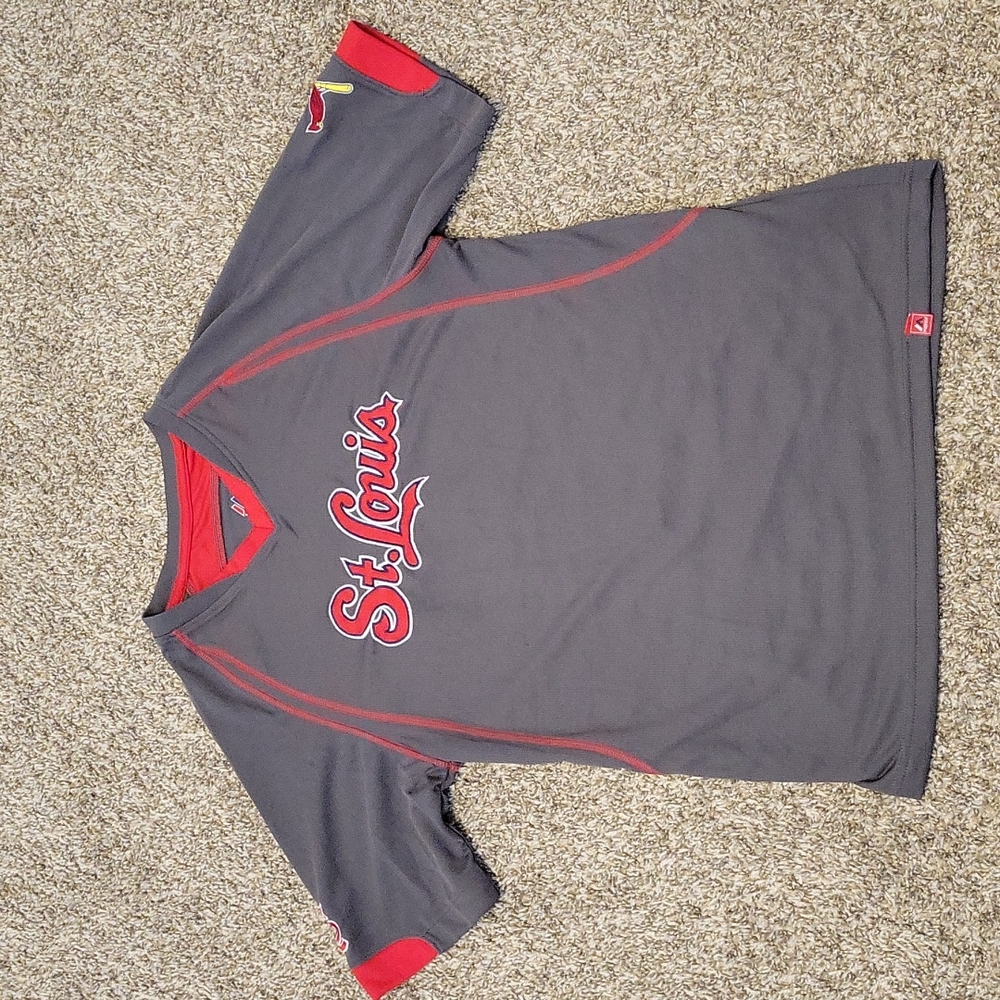 St. Louis Cardinals V Neck Fan Shirt Size Small